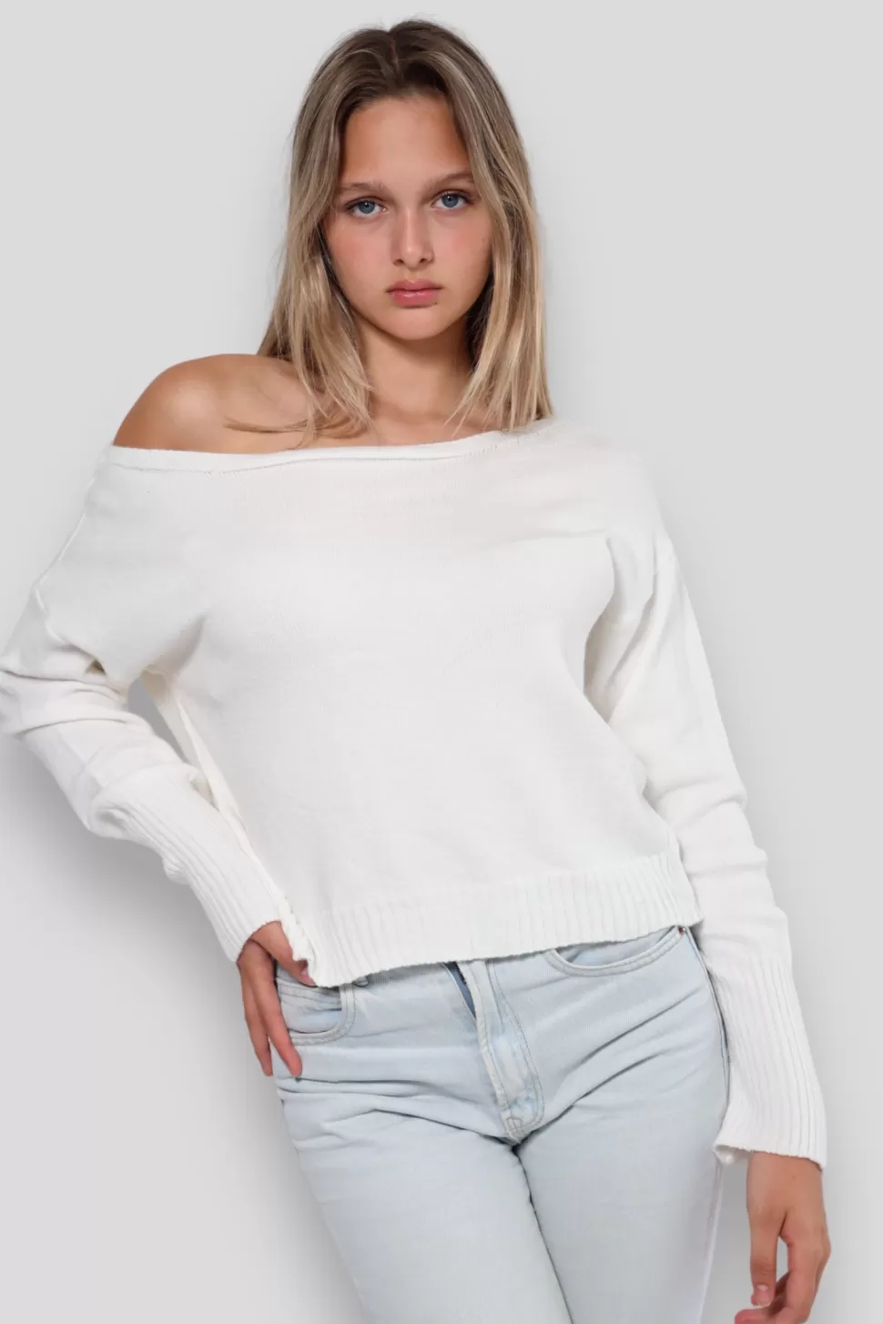 Pull "Une Epaule" Blanc*Meet Me There Outlet